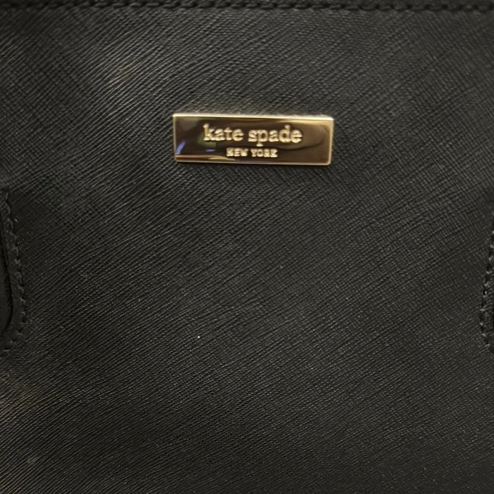 Kate Spade Black and Gold Shoulder Bag with Structured Design